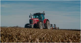 Руководство по выбору трактора в зависимости от размера хозяйства, типа работ и бюджета.